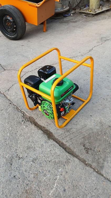 ویبراتور بنزینی ای تی کیو 7 اسب