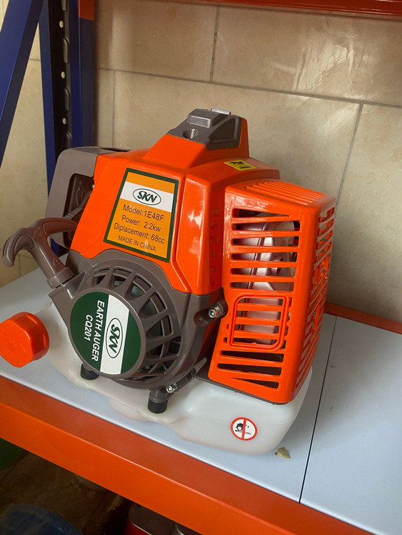 چاله کن تک نفره SKN توان 68 سی سی