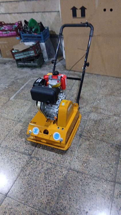 کمپکتور دیزلی کاما 5 اسب با شاسی ویلسون